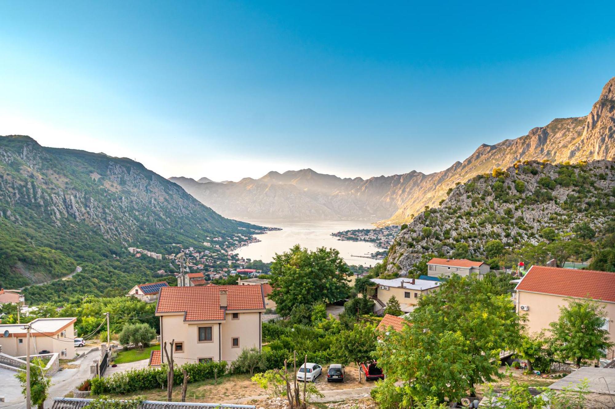 Red Hill Apartment Kotor Exterior foto
